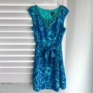 Adrianna papell size 16 blue patterned dress, beaded collar, belted, knee length